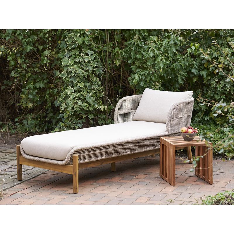 Terracina solseng med beige puter - akasietre | House Nordic