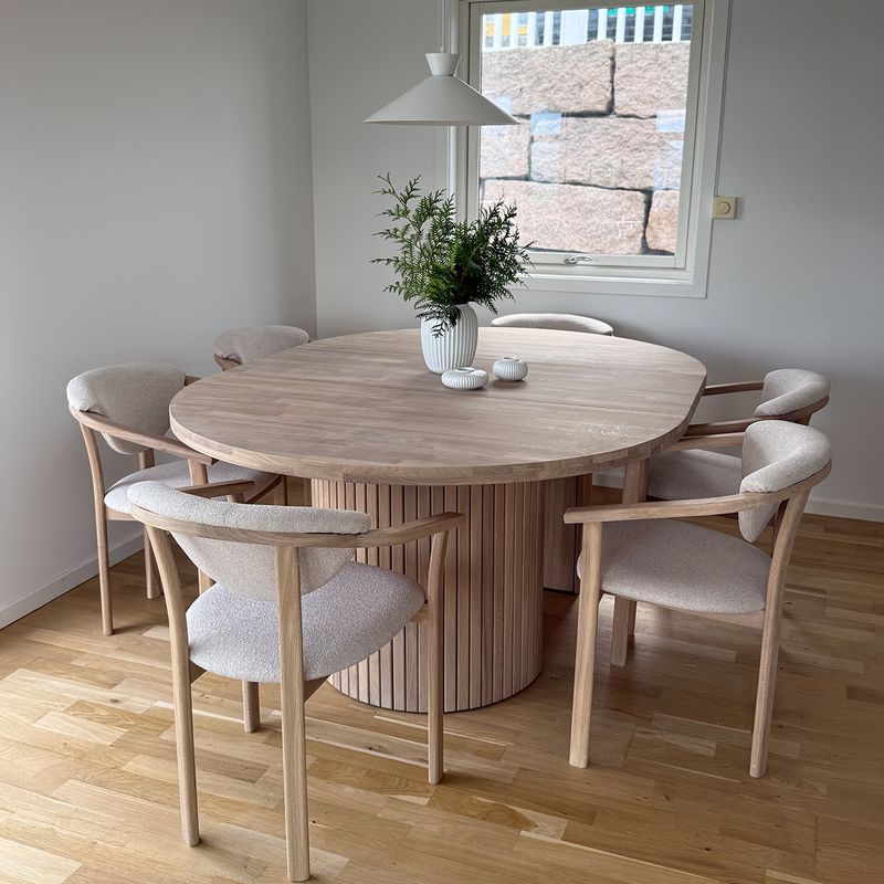 Sophisticate Ø135 Rundt Spisebord heltre hvitoljet eik | med uttrekk